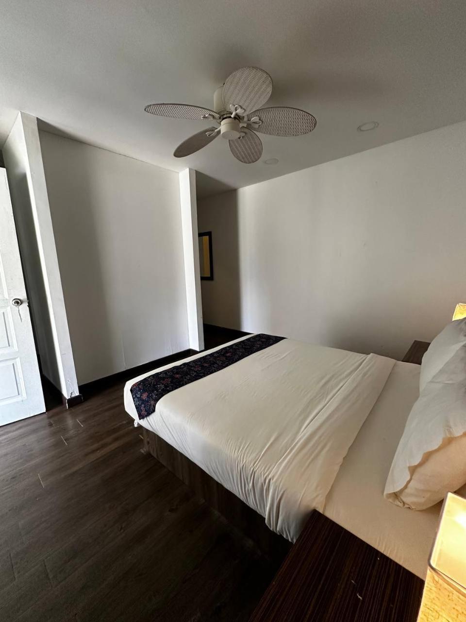 Pir - Resort Perhentian Island Kampong Pasir Hantu Exterior foto